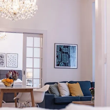 Top Class In Old Town Apartment *